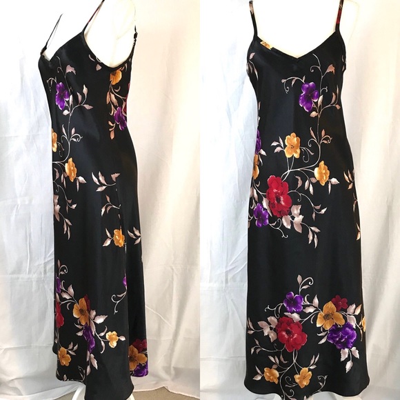 Jones New York Other - JONES NEW YORK Size Medium Black Night Gown EUC